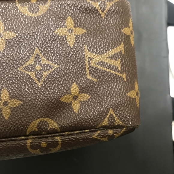 Louis Vuitton travel case - Picture 4 of 8